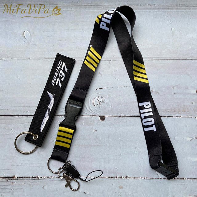 2 PCS BOEING 737 SLEUTELHANGE KEYCHAIN CESSNA NECK STRAP - PILOTSX