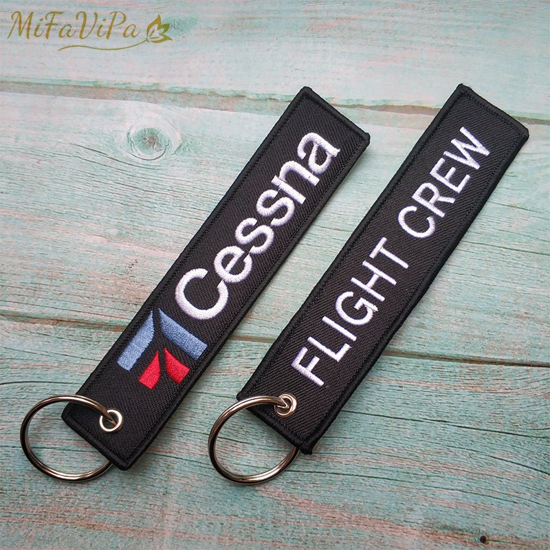 2 PCS CESSNA AVIATOR KEYCHAIN AIRCRAFT KEY CHAIN FLIGHT CREW - PILOTSX