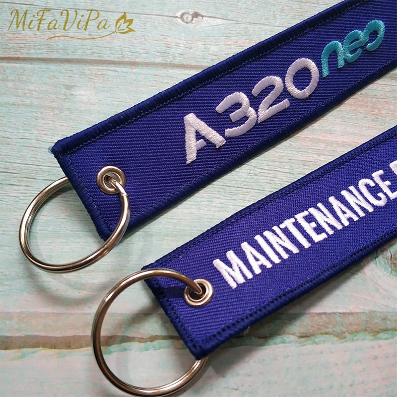 2 PCS/LOTMAINTENAINCE SIDE B A320 EMBROIDERY KEY CHAINS - PILOTSX