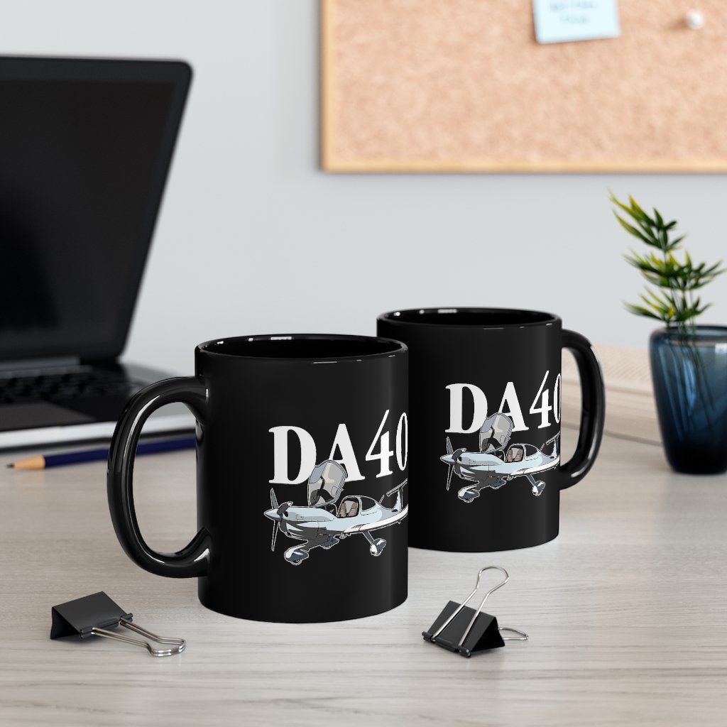 DA40 DESIGNED - MUG Printify