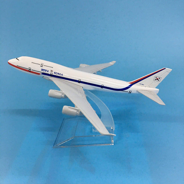 Model a380 airbus Boeing 747 airplane model aircraft Diecast Model Metal 1:400 airplane AV8R