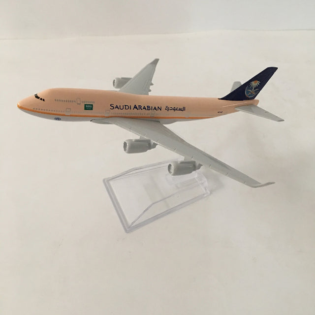 Model a380 airbus Boeing 747 airplane model aircraft Diecast Model Metal 1:400 airplane AV8R