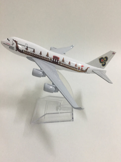 Model a380 airbus Boeing 747 airplane model aircraft Diecast Model Metal 1:400 airplane AV8R