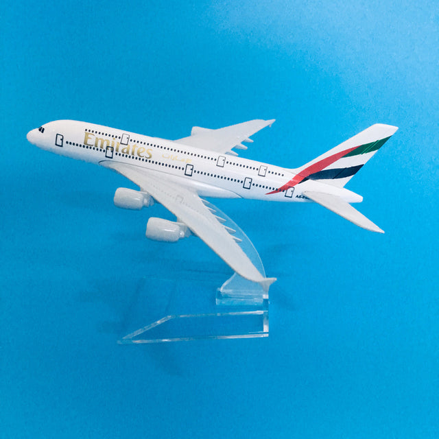 Emirates Boeing B777 Aircraft Model Diecast Metal 1:400 Airplanes Model Plane Toy gift AV8R