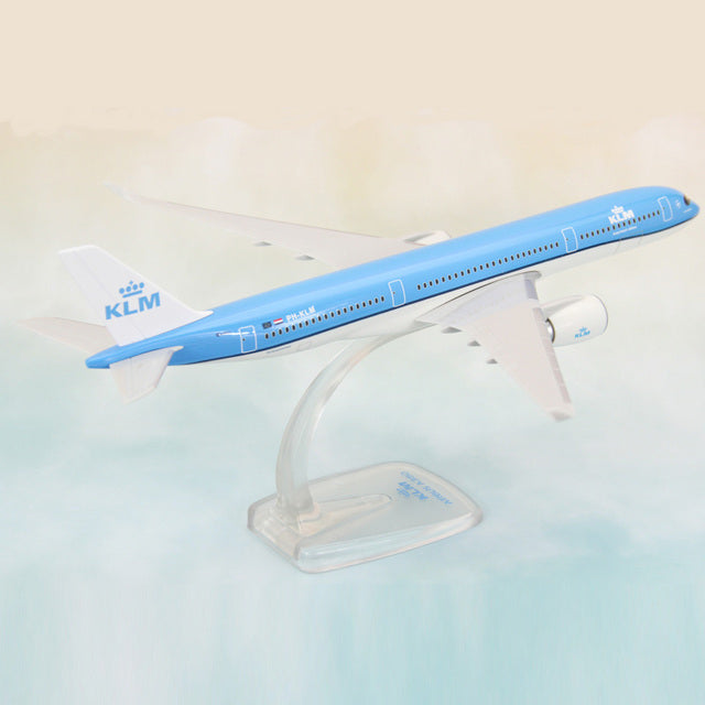 KLM Finnair United Arab Emirates Lufthansa Airbus Plane Model Airplane Model Aircraft AV8R