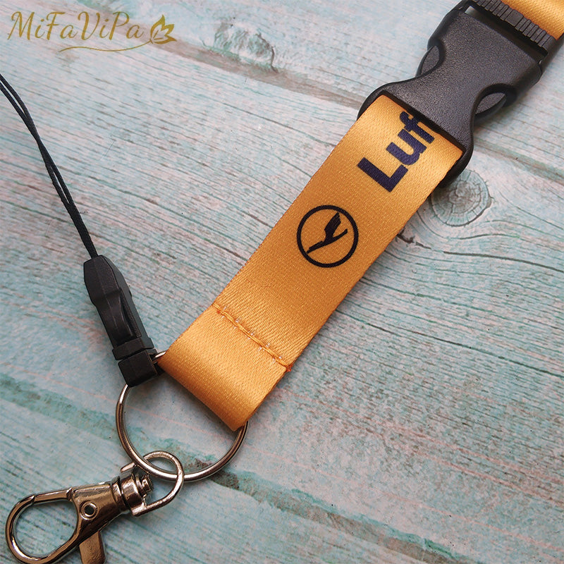 Lufthansa Neck Strap Chaveiro Flight Crew Key Chain AV8R