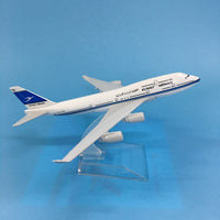 Thumbnail for Airplane Model Kuwait Airways Boeing B747 Airplanes Model Plane AV8R